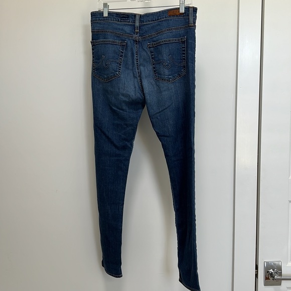 AG The Farrah Skinny - high rise. Size 31R - Picture 2 of 6